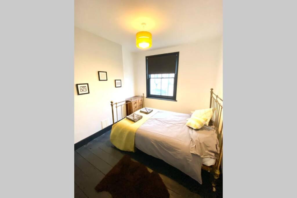 Beautiful First Floor Apartment In St Leonards Экстерьер фото